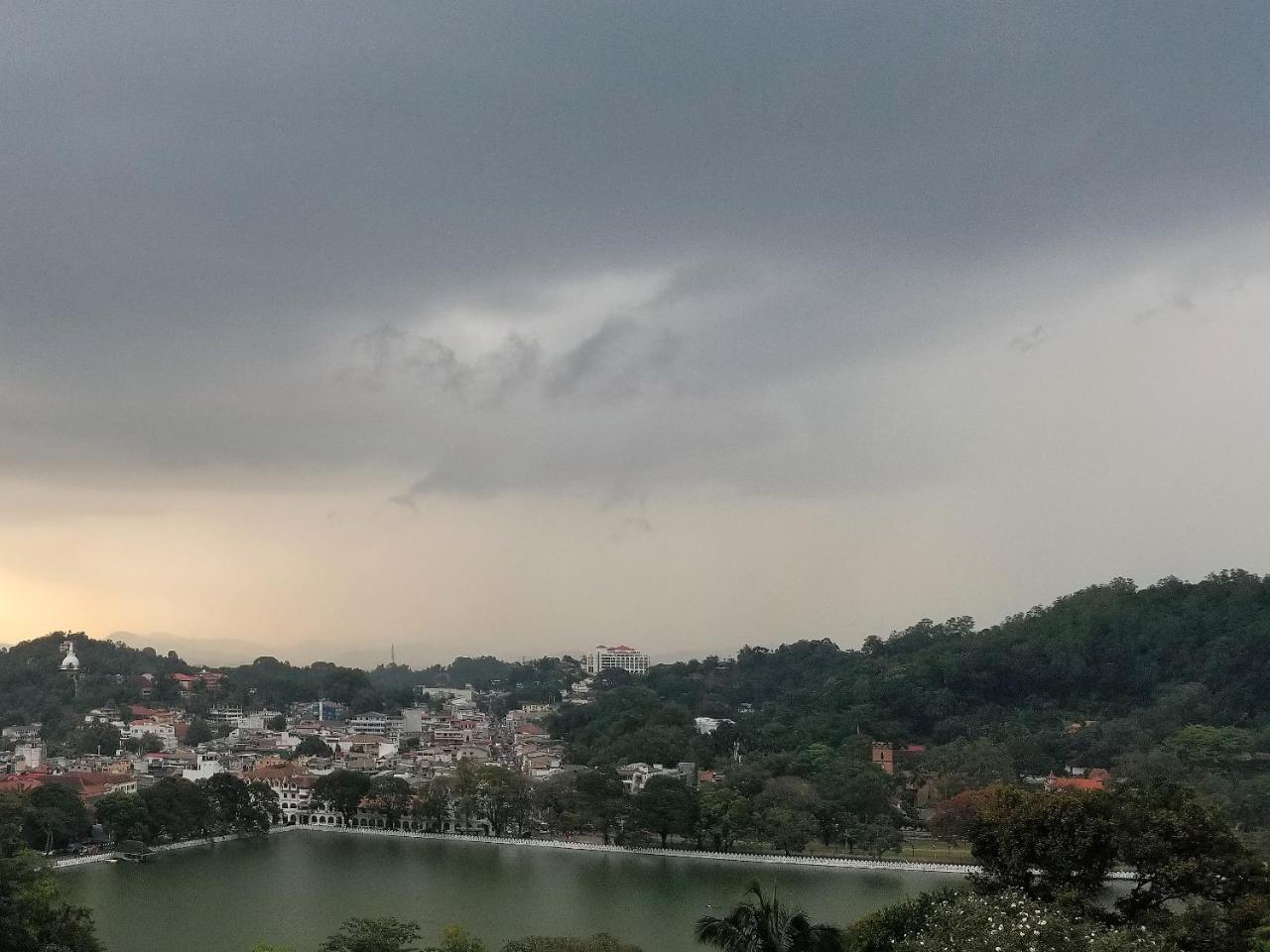 Che'S Villa Kandy Buitenkant foto